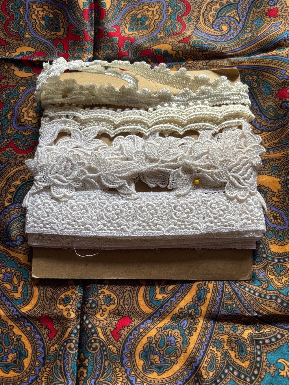 Delicate White Lace Trim - Women's Accessory